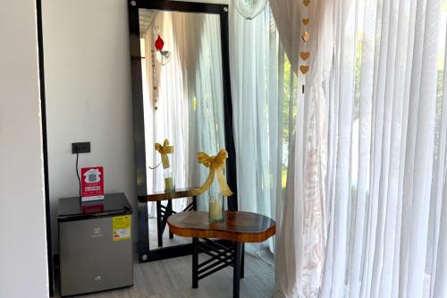 mwezi-interior